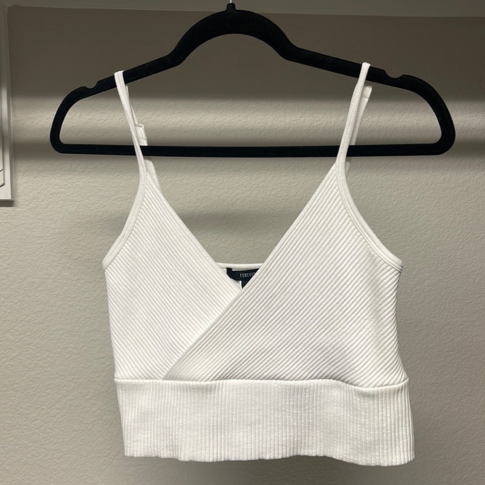 White cropped tank